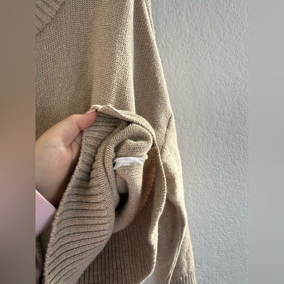 Quince 100% Organic Cotton Button Front Cardigan in speckled beige size medium - Picture 10 of 10